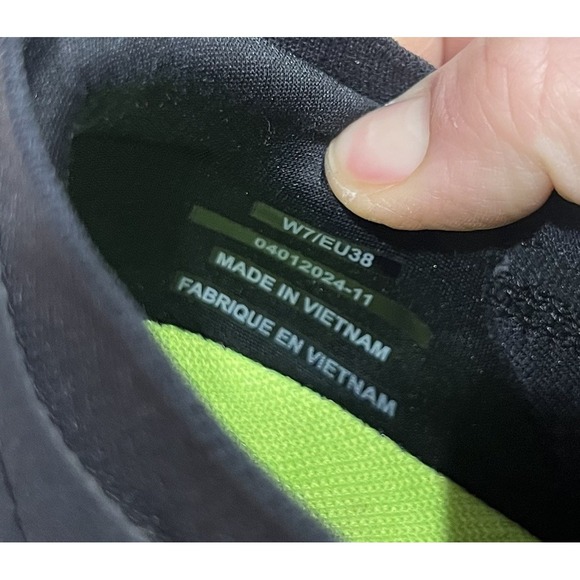 OOFOS Oomy Stride Women's Size 7 EU 38 Recovery Shoe - Picture 2 of 6